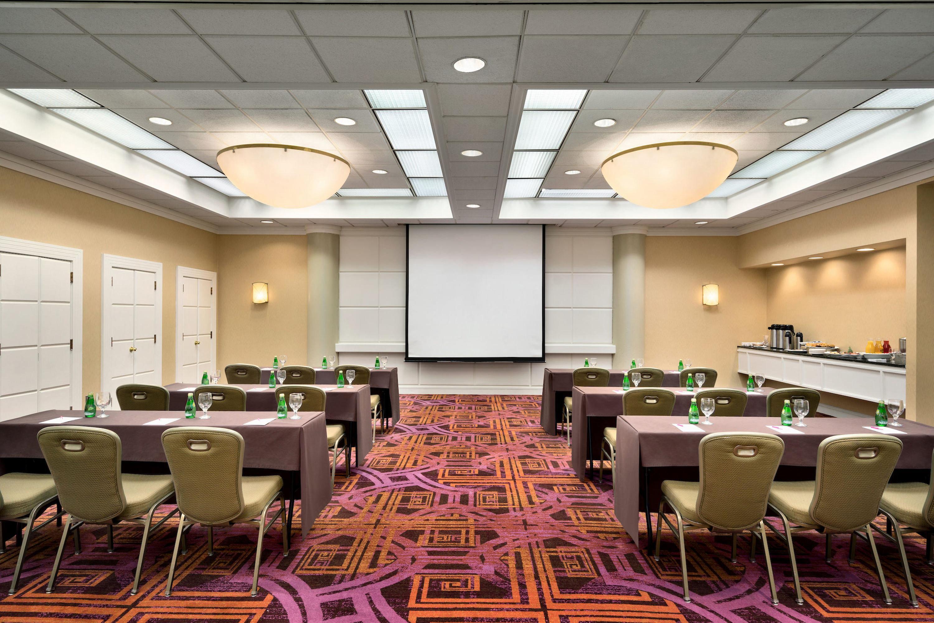 Crowne Plaza Englewood By Ihg Exterior foto