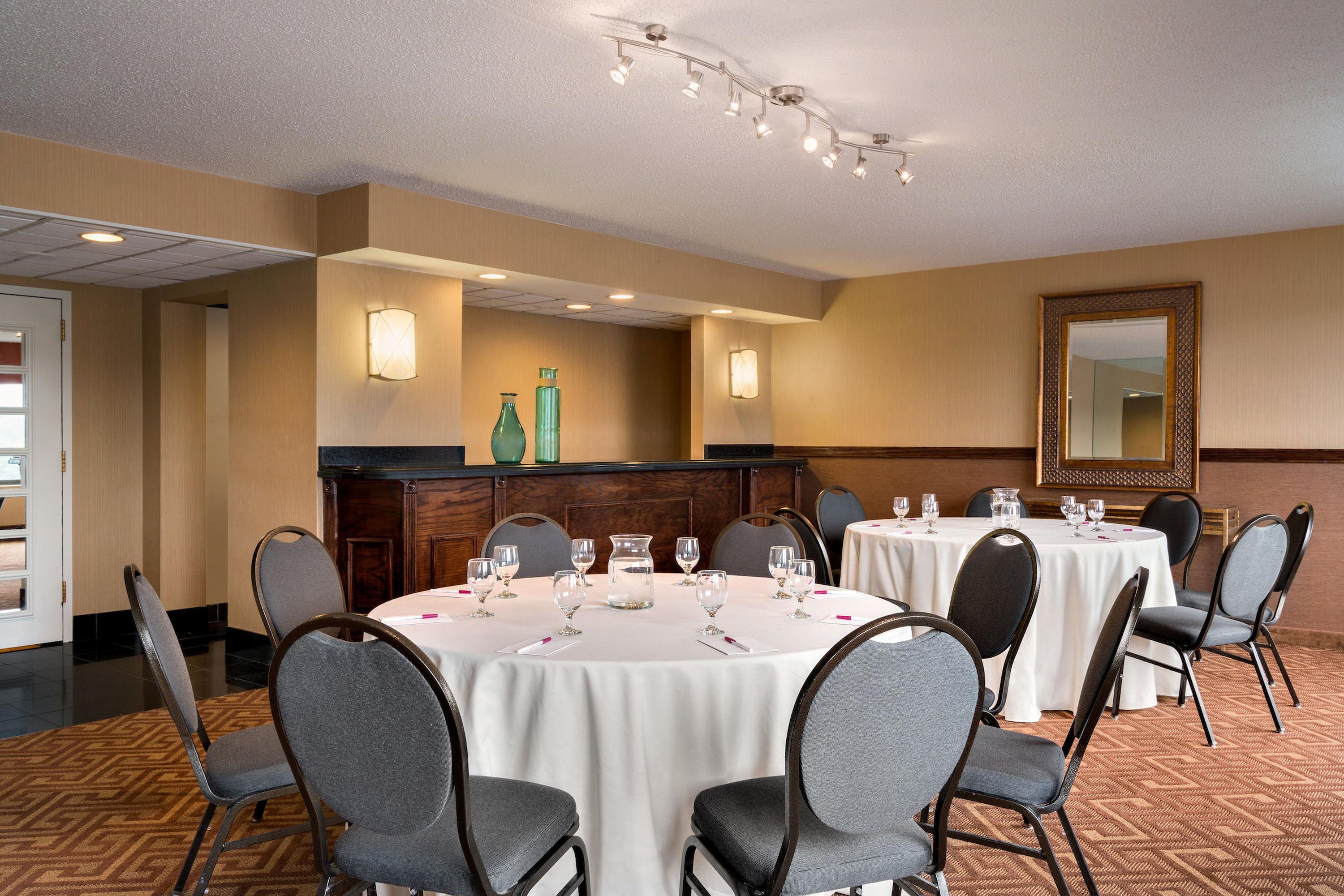 Crowne Plaza Englewood By Ihg Exterior foto