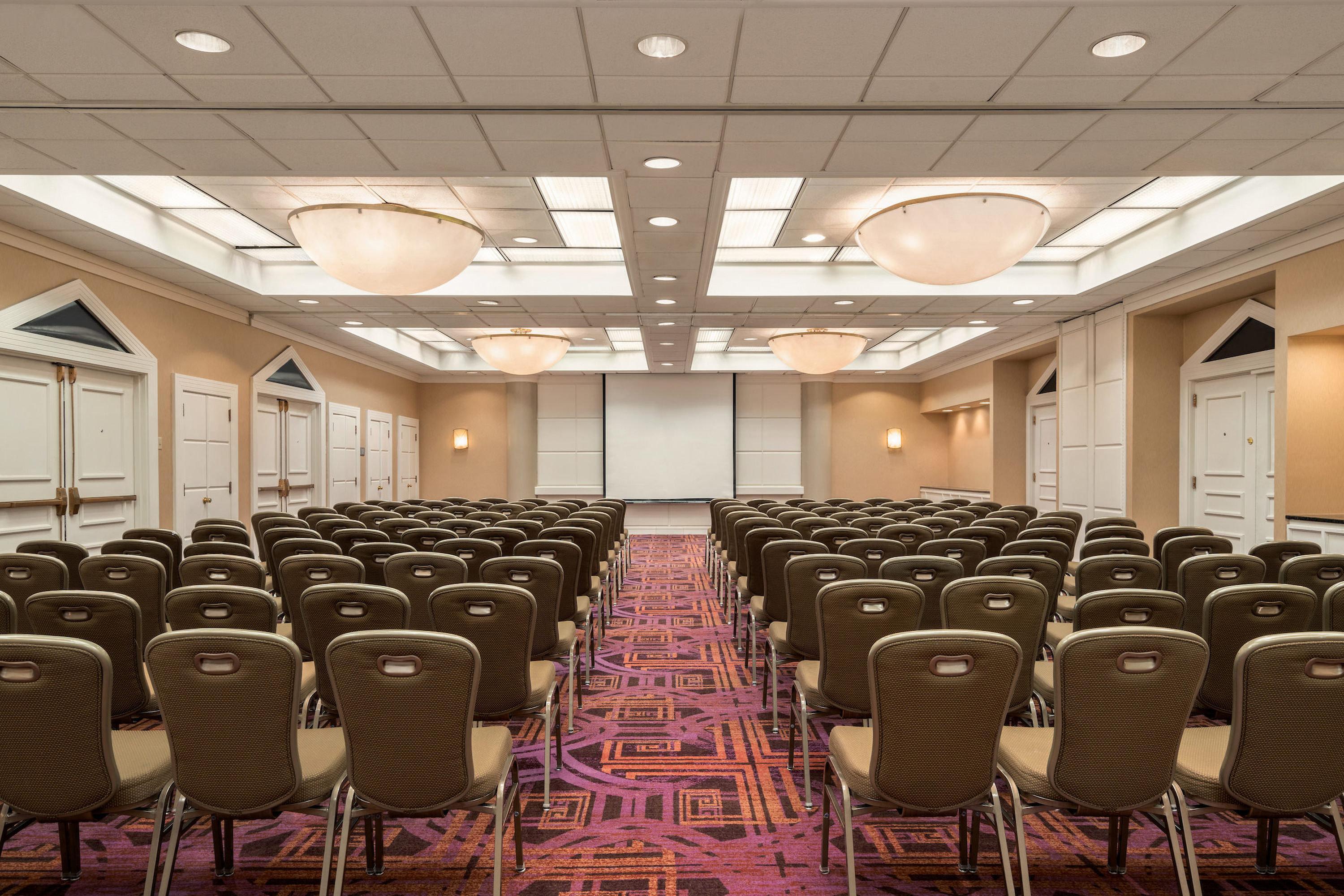 Crowne Plaza Englewood By Ihg Exterior foto